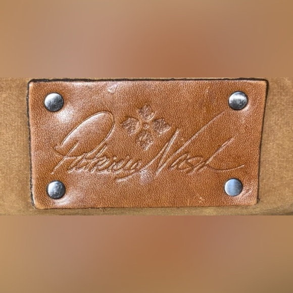 Patricia Nash -Zancona - Black- Tote. Collection: Bark leaves - Picture 6 of 10